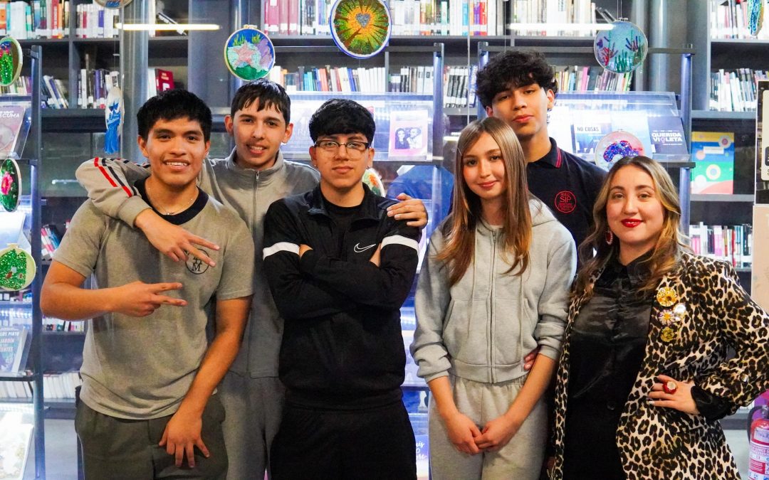 Estudiantes IHM protagonistas del arte: Inauguran exposición en Bibliometro de Franklin